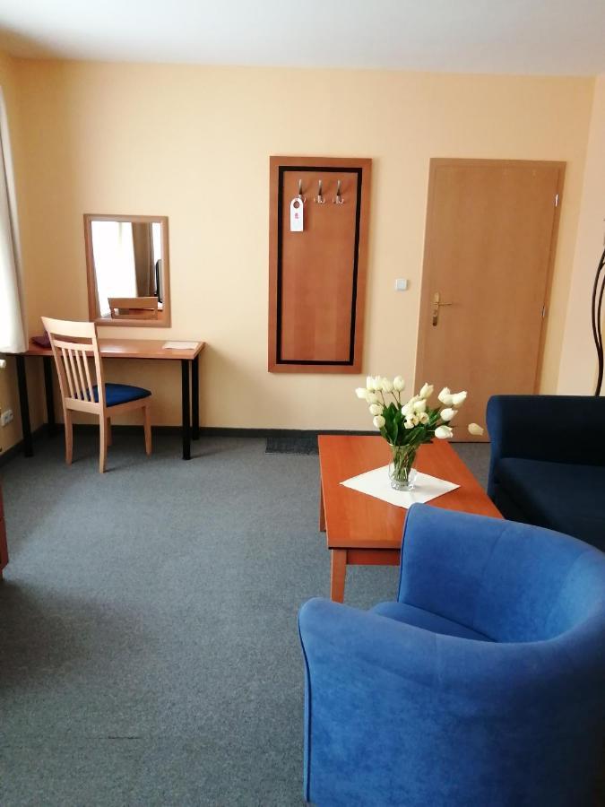 Apartmany Cesky Dvur Mariánské Lázně Exterior foto