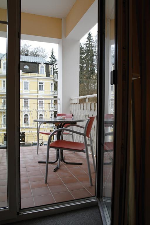 Apartmany Cesky Dvur Mariánské Lázně Cameră foto